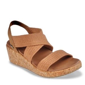 SKECHERS CALI ARCH FIT BEVERLEE LOVE STAYS WEDGE SANDAL